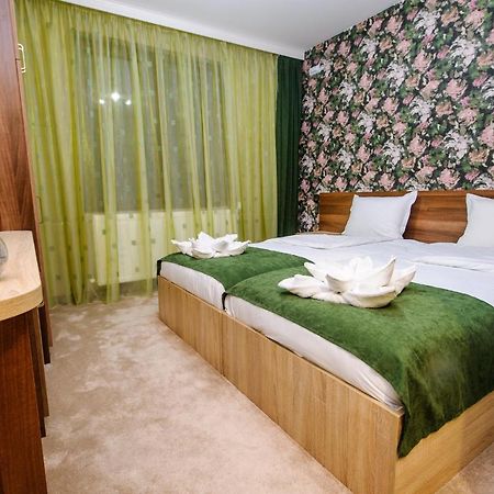 Hostel Пиргуля Miladinowzi Exterior foto
